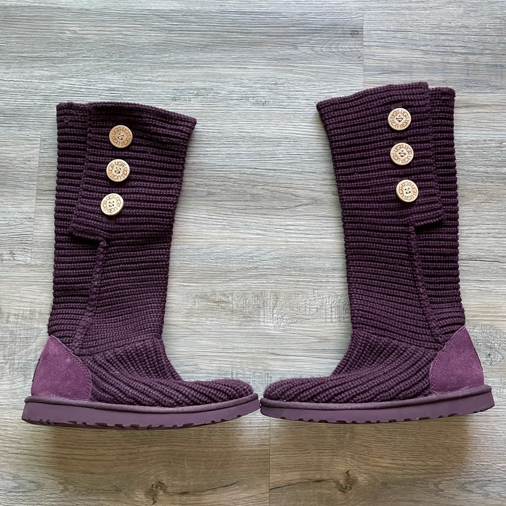 UGG Australia Women’s Classic Cardy Boot Size 8